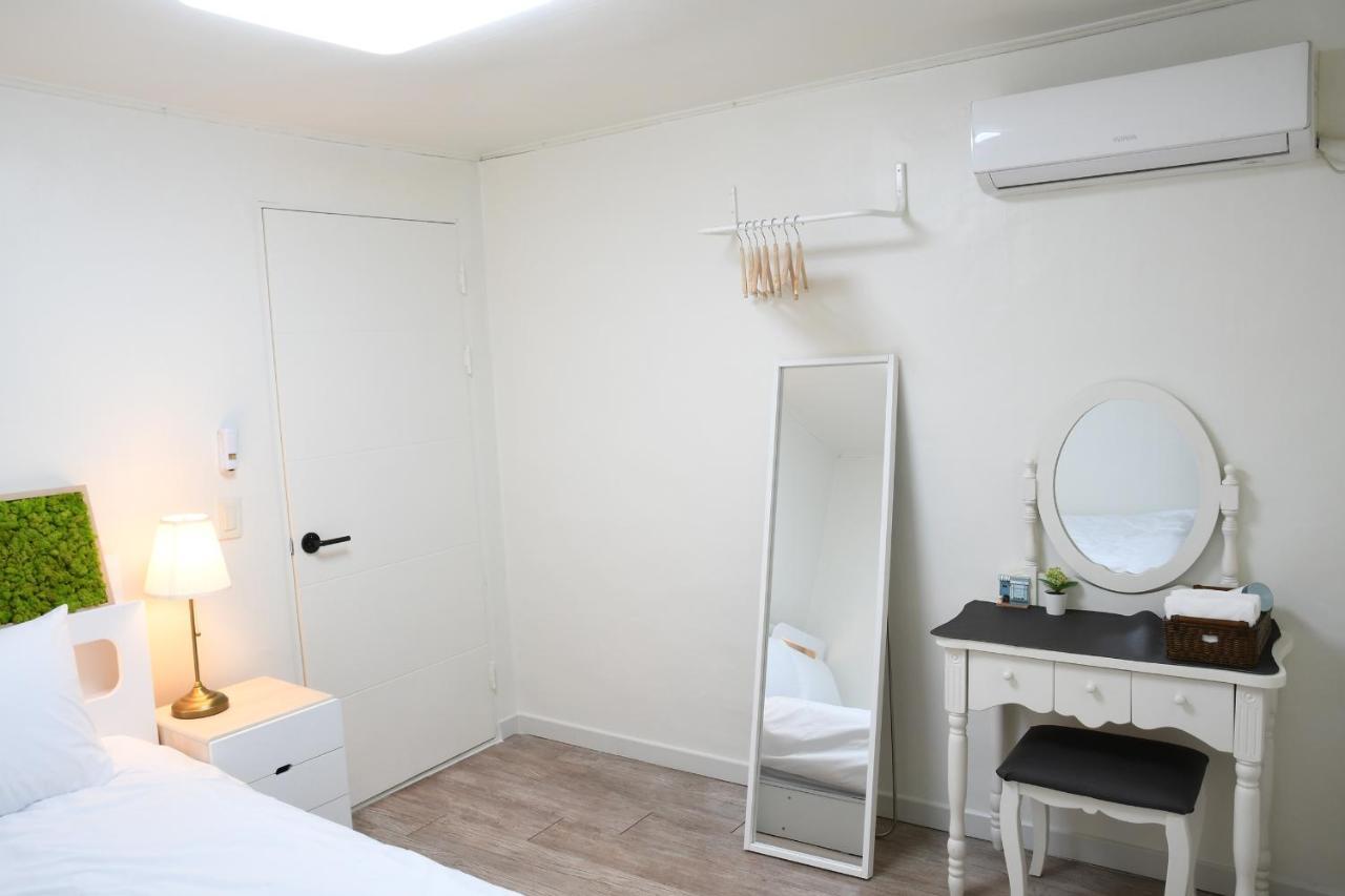 Aiola Cine Hongdae Apartman Szöul Kültér fotó