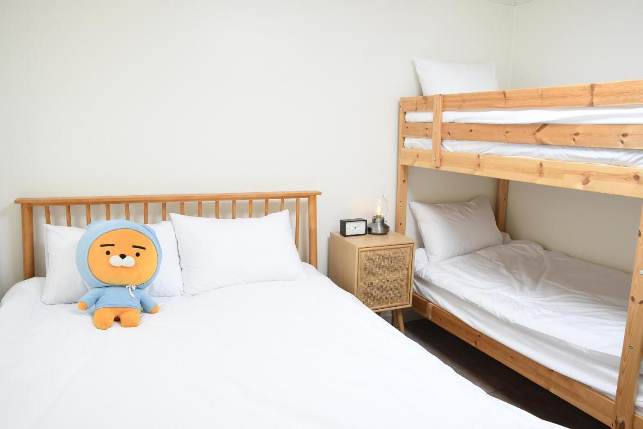 Aiola Cine Hongdae Apartman Szöul Kültér fotó